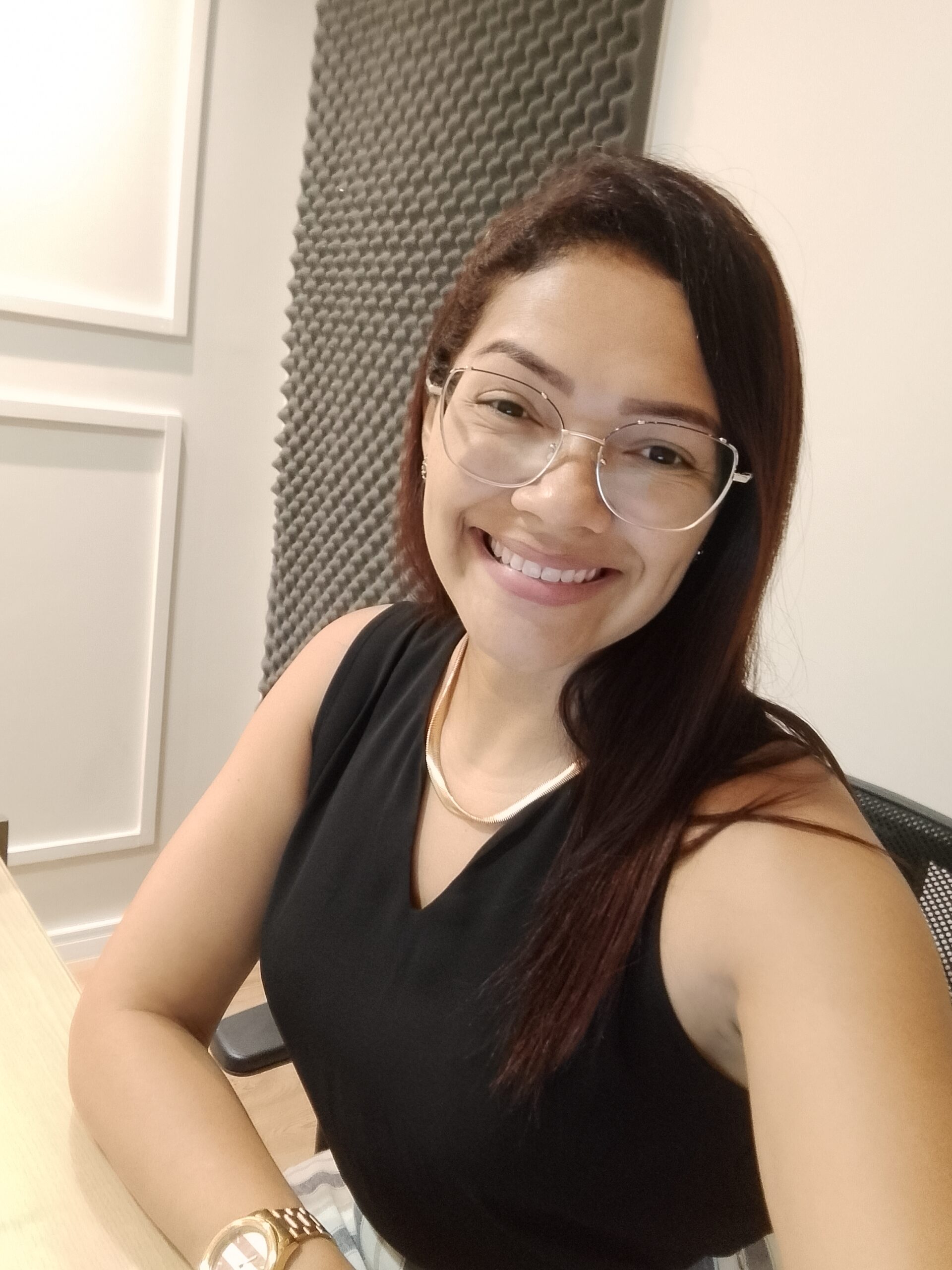 Angela L. Carneiro